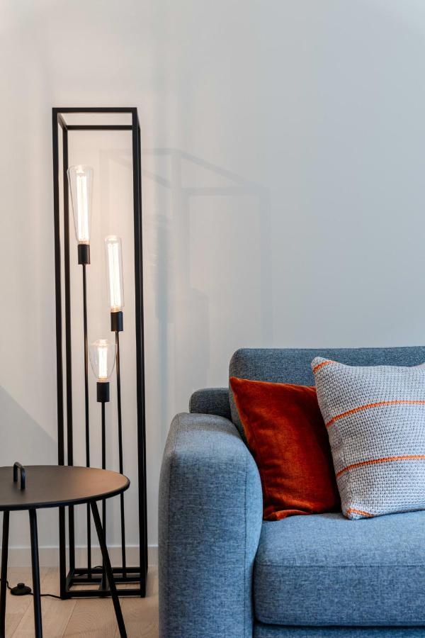 Huswell - New With Parking Near The